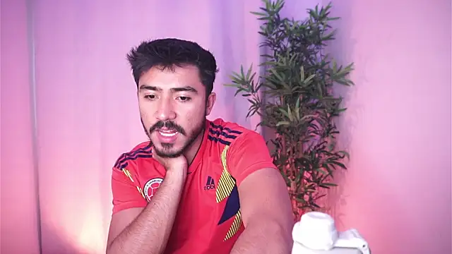 Snapshot of dam0n_fr0st chatting on 19, 11, 2025 dam0n fr0st online show from 19, 11, 2025