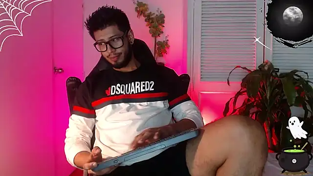 Snapshot of Colby_brown03 chatting on 19, 10, 2025 Colby brown03 online show from 19, 10, 2025