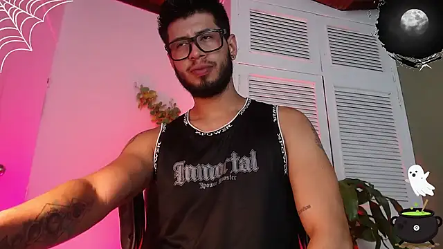 Snapshot of Colby_brown03 chatting on 18, 10, 2025 Colby brown03 online show from 18, 10, 2025