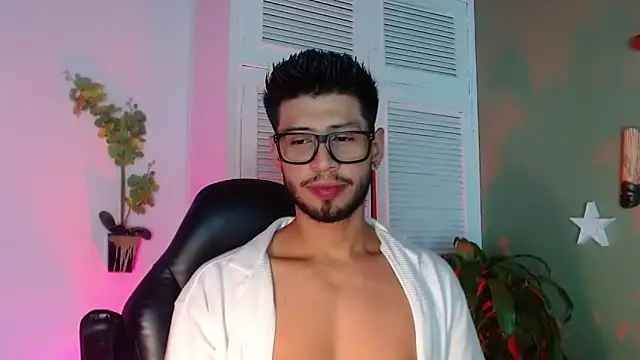 Snapshot of Colby_brown03 chatting on 19, 11, 2025 Colby brown03 online show from 19, 11, 2025