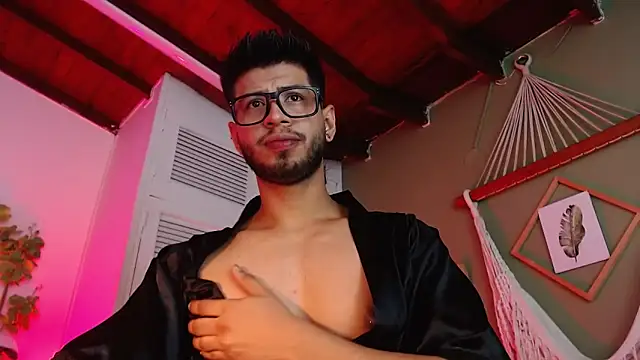 Snapshot of Colby_brown03 chatting on 27, 10, 2025 Colby brown03 online show from 27, 10, 2025