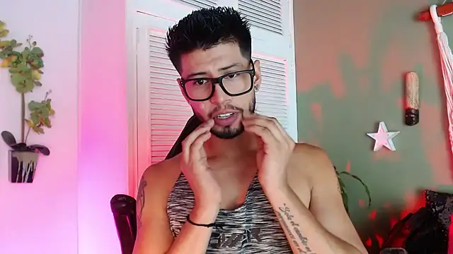 Snapshot of Colby_brown03 chatting on 11, 11, 2025 Colby brown03 online show from 11, 11, 2025