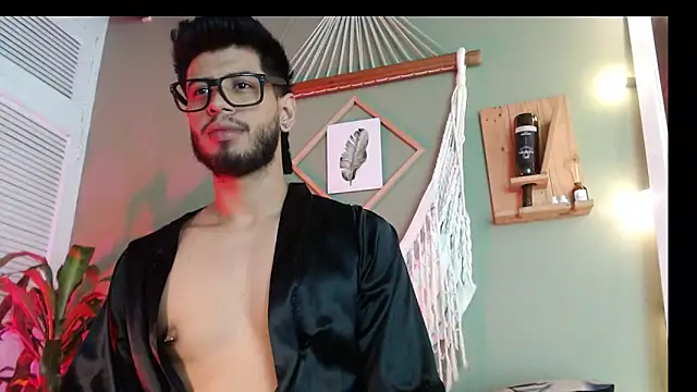 Snapshot of Colby_brown03 chatting on 23, 11, 2025 Colby brown03 online show from 23, 11, 2025