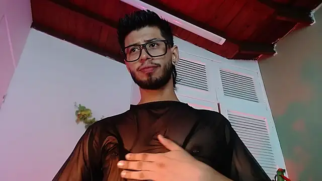 Snapshot of Colby_brown03 chatting on 14, 11, 2025 Colby brown03 online show from 14, 11, 2025