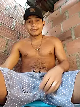 Snapshot of alex_candela chatting on 22, 5, 2026 alex candela online show from 22, 5, 2026