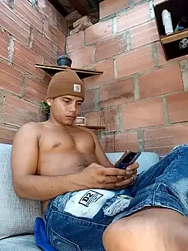 Snapshot of alex_candela chatting on 3, 5, 2026 alex candela online show from 3, 5, 2026