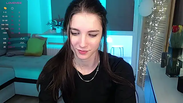 Abigail Wills online show from 8, 3, 2025