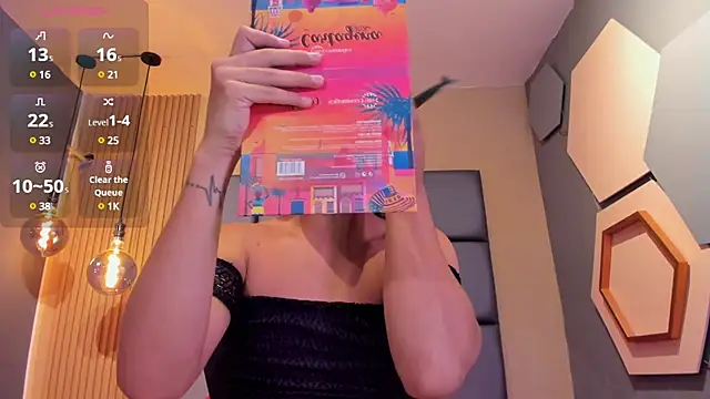HOTTY RED  online show from 29, 1, 2025