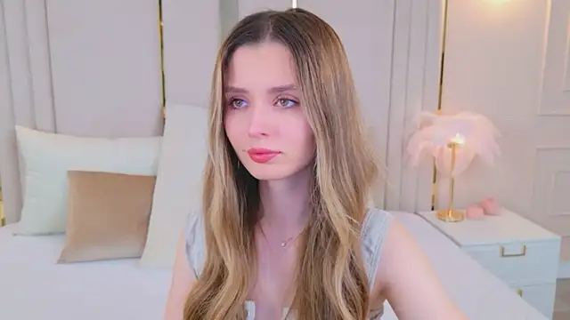 MarybethSnow online show from 15, 12, 2025