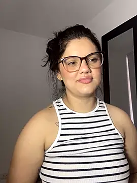 Snapshot of kimberlyhills1 chatting on 20, 10, 2025 kimberlyhills1 online show from 20, 10, 2025