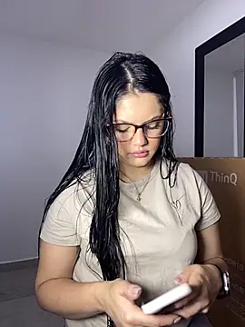 Snapshot of kimberlyhills1 chatting on 24, 10, 2025 kimberlyhills1 online show from 24, 10, 2025