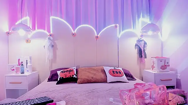 Snapshot of Laurentdupont04 chatting on 15, 10, 2025 Laurentdupont04 online show from 15, 10, 2025