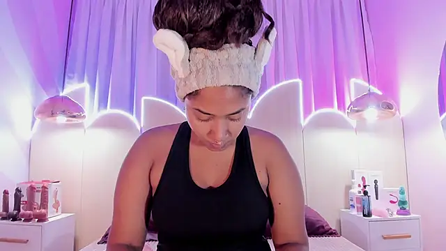 Snapshot of Laurentdupont04 chatting on 8, 10, 2025 Laurentdupont04 online show from 8, 10, 2025