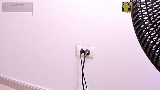 AlexaFoxy18 online show from 5, 3, 2025