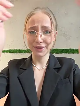 CaseyStar online show from 2, 2, 2025