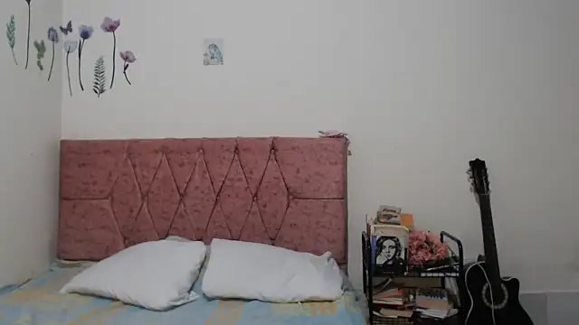 Snapshot of Serenity chatting on 14, 9, 2025 Serenity online show from 14, 9, 2025