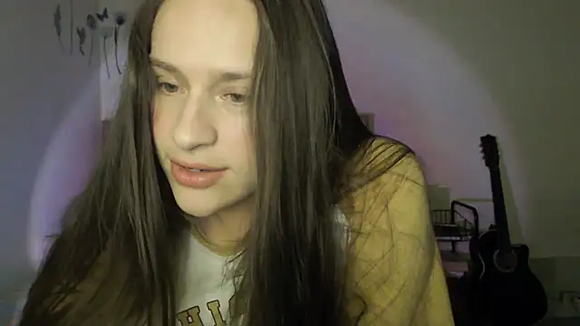 Snapshot of Serenity chatting on 14, 11, 2025 Serenity online show from 14, 11, 2025