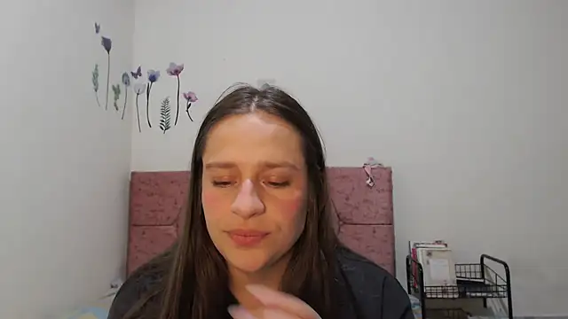 Snapshot of Serenity chatting on 30, 10, 2025 Serenity online show from 30, 10, 2025