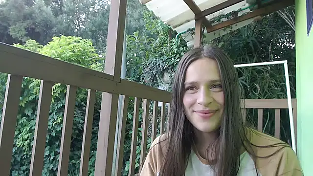 Snapshot of Serenity chatting on 2, 10, 2025 Serenity online show from 2, 10, 2025