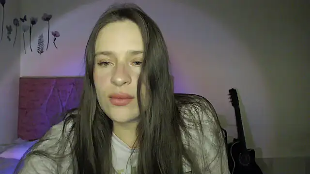 Snapshot of Serenity chatting on 18, 9, 2025 Serenity online show from 18, 9, 2025