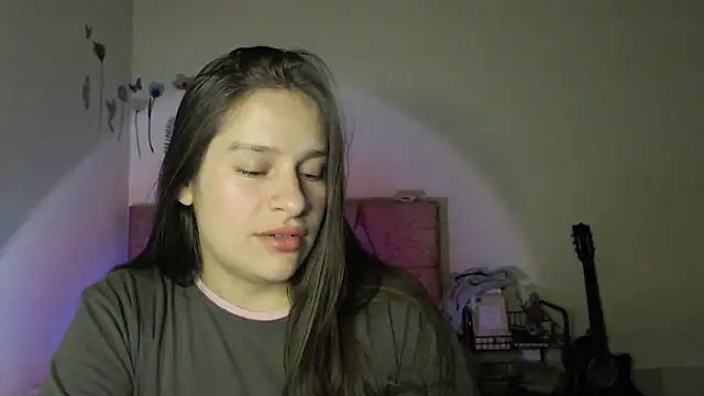 Snapshot of Serenity chatting on 9, 11, 2025 Serenity online show from 9, 11, 2025