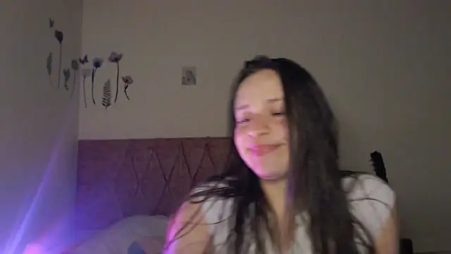 Snapshot of Serenity chatting on 8, 10, 2025 Serenity online show from 8, 10, 2025