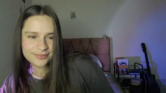 Snapshot of Serenity chatting on 12, 10, 2025 Serenity online show from 12, 10, 2025