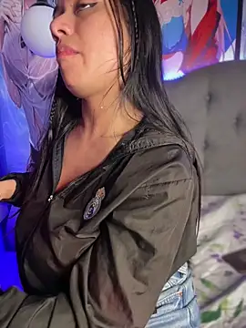 Im Little online show from 6, 10, 2025