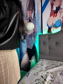 Im Little online show from 5, 11, 2025