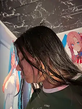 Im Little online show from 15, 4, 2026