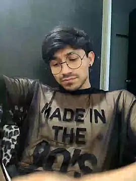 Snapshot of charlesss19 chatting on 9, 9, 2025 charlesss19 online show from 9, 9, 2025