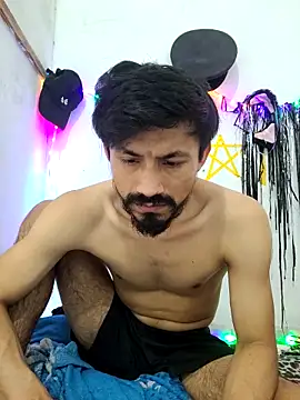 Snapshot of charlesss19 chatting on 8, 2, 2025 charlesss19 online show from 8, 2, 2025