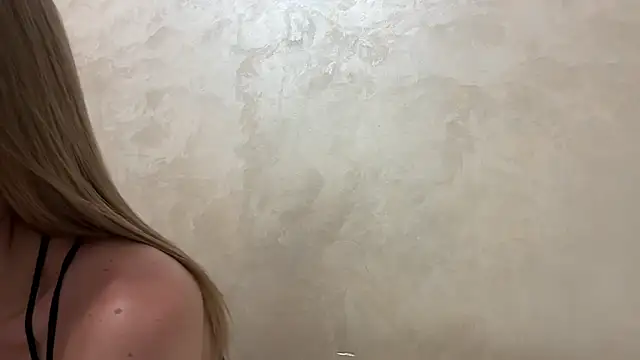 CaitlinaJayne23 online show from 28, 11, 2025