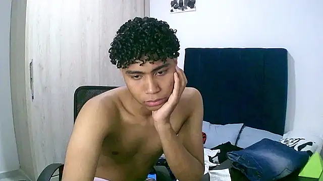 sexy diamante  online show from 3, 12, 2025