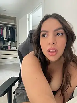 brazilianbbinuk online show from 3, 12, 2025