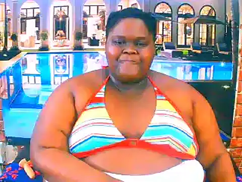 Snapshot of EbonyHotBuns chatting on 17, 7, 2026 EbonyHotBuns online show from 17, 7, 2026