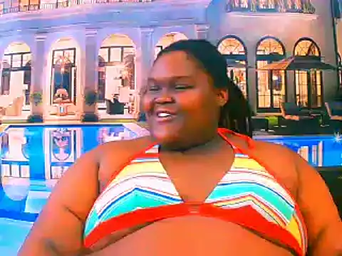 Snapshot of EbonyHotBuns chatting on 16, 6, 2026 EbonyHotBuns online show from 16, 6, 2026
