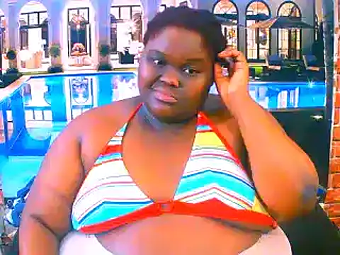 Snapshot of EbonyHotBuns chatting on 20, 7, 2026 EbonyHotBuns online show from 20, 7, 2026