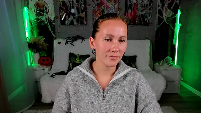 MichelleOrtis online show from 31, 10, 2025