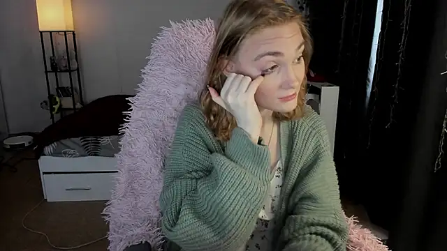 ReddHotPipper online show from 28, 11, 2025