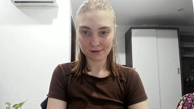 ReddHotPipper online show from 30, 6, 2026