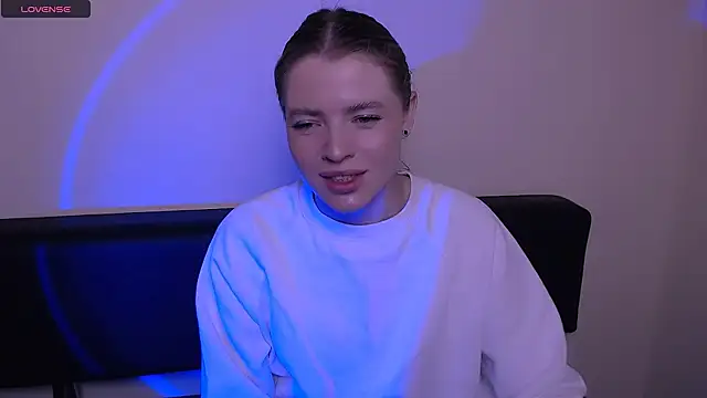 MissOliviaa  online show from 1, 11, 2025