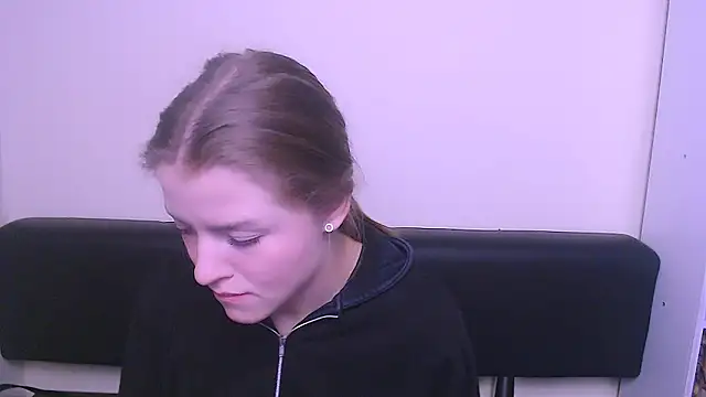 MissOliviaa  online show from 3, 2, 2025