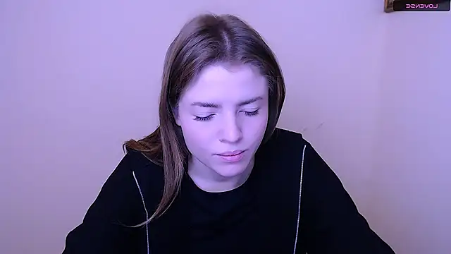 MissOliviaa  online show from 17, 1, 2025