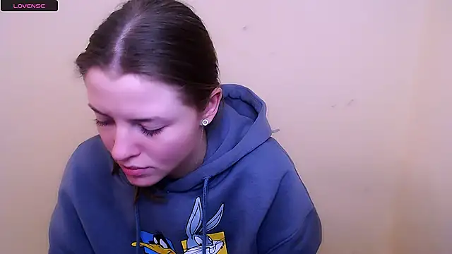 MissOliviaa  online show from 29, 1, 2025