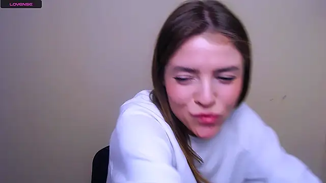 MissOliviaa  online show from 26, 2, 2025