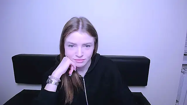 MissOliviaa  online show from 18, 2, 2025