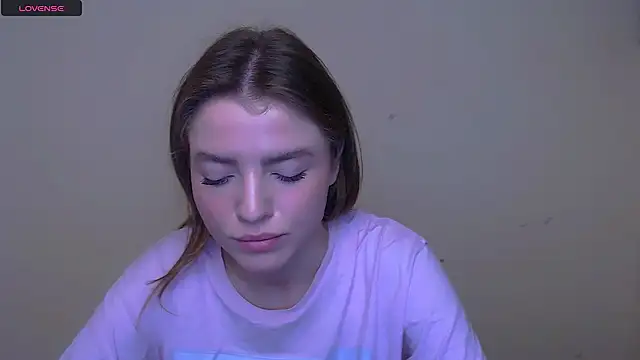 MissOliviaa  online show from 27, 2, 2025