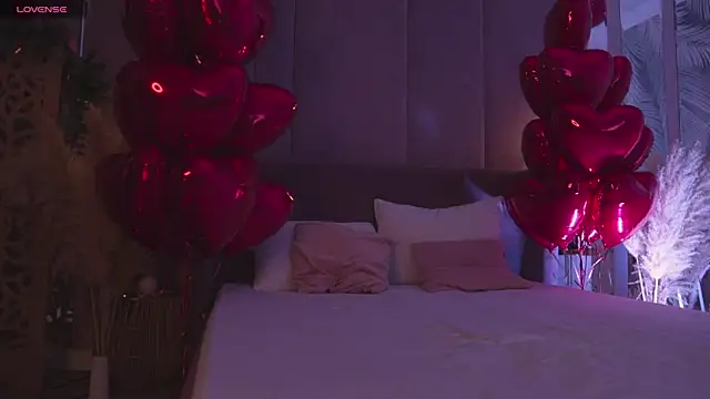 Smiley Mia online show from 16, 2, 2026