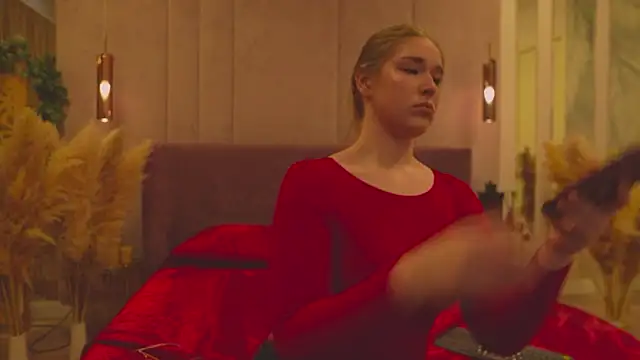 Smiley Mia online show from 2, 4, 2026